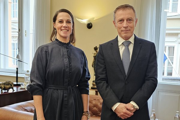 Slika dr. Ane Kerševan in dr. Roka Čeferina